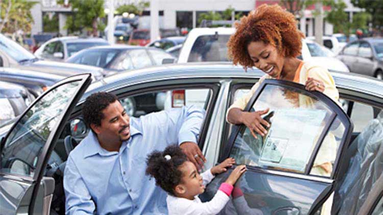 Safe Ways to Pay or to Accept Payment for a Used Car